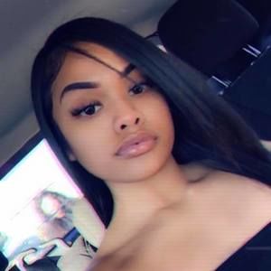 Meet your Posher, Sonia